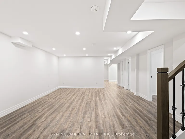 2535 Robin Dr — Photo 31