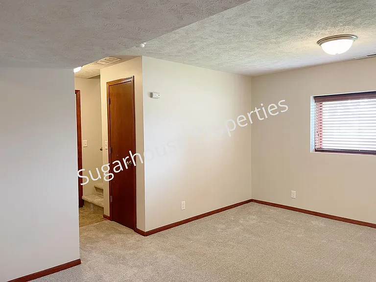 1711 SW 27th St — Photo 18