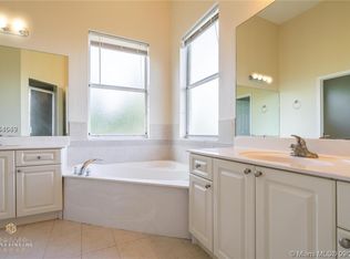 27203 SW 157th Ave, Homestead, FL 33031