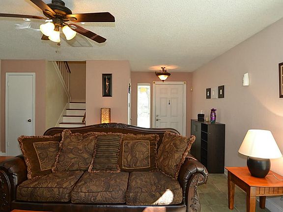 5th image of 8310 Royal Grove Ct