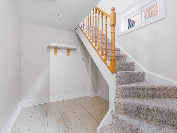 2nd image of 912 Tegal Pl #Basement