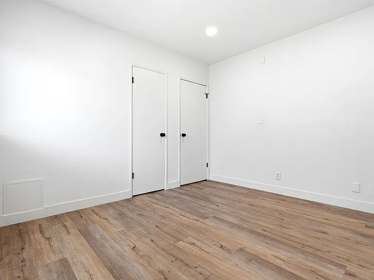 14535 1/2 Dickens St #1/2 — Photo 8