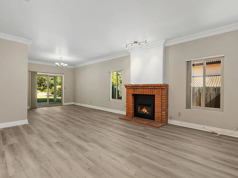 6728 Antilope St — Photo 11