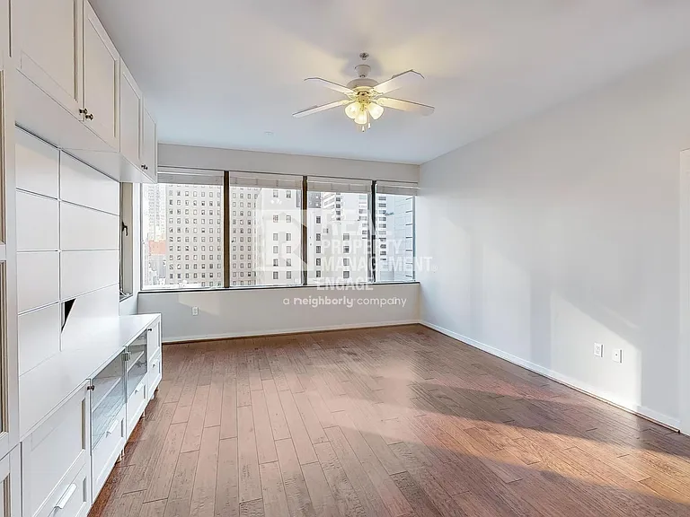 1200 Main St #910 — Photo 7