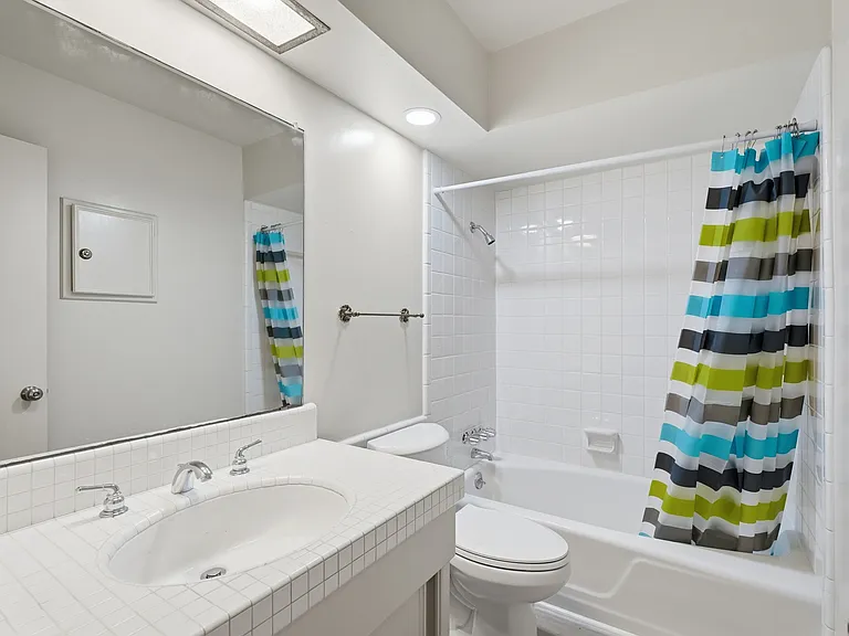 13328 Southview Ln — Photo 17