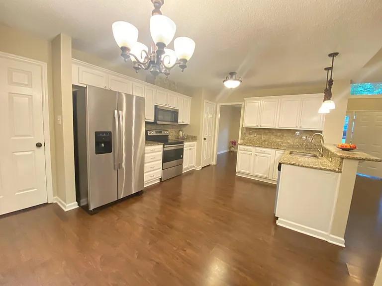 228 Mint Hill Dr — Photo 8