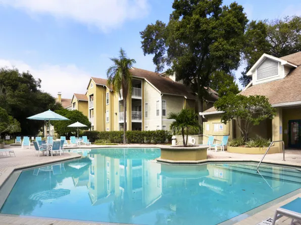 Lighthouse Bay Apartment Homes