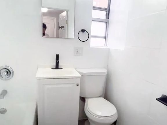 5th image of 354 E 19th St #1A