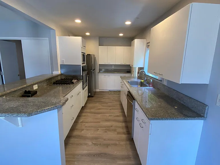 141 Baker Ave — Photo 5