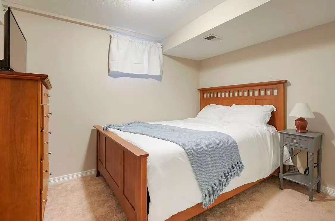 11430 W Powers Ave — Photo 4