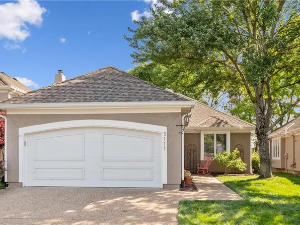 5111 W 120th Ter, Overland Park, KS 66209