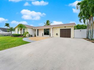 25953 SW 133rd Pl, Homestead, FL 33032
