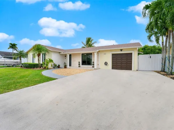 25953 SW 133rd Pl, Homestead, FL 33032