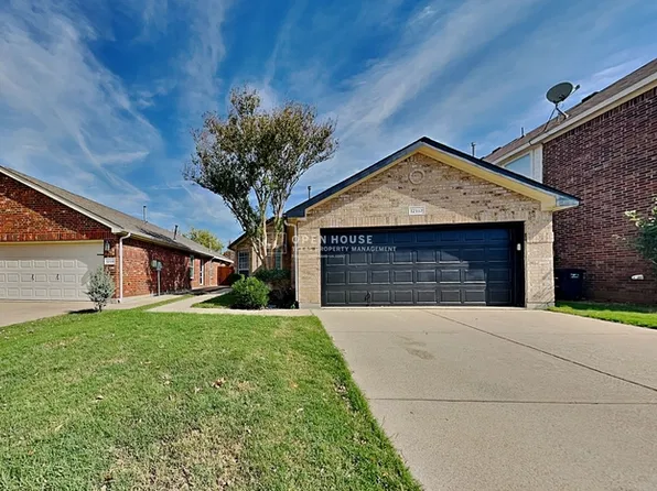 12112 Thicket Bend Dr, Fort Worth, TX 76244