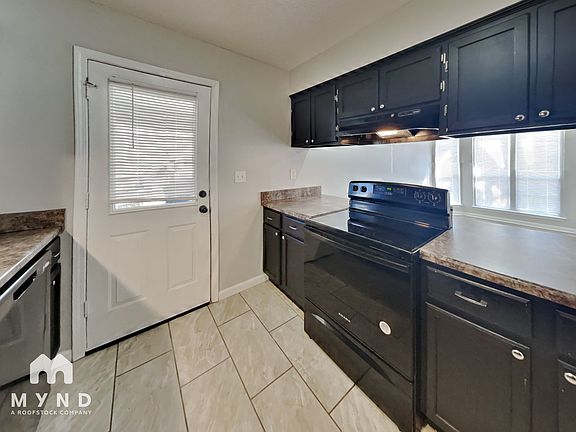 5th image of 3422 Laurelwood Dr