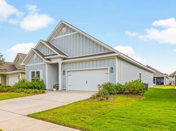 518 Lightning Bug Ln, Freeport, FL 32439