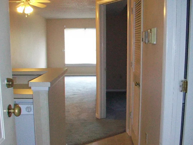 1600 Park Cir #416 — Photo 14