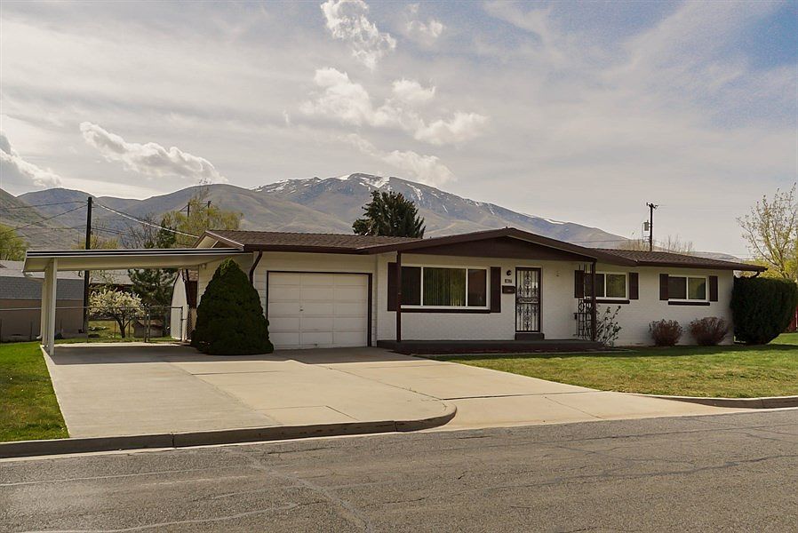 1st image of 862 Sunset Dr