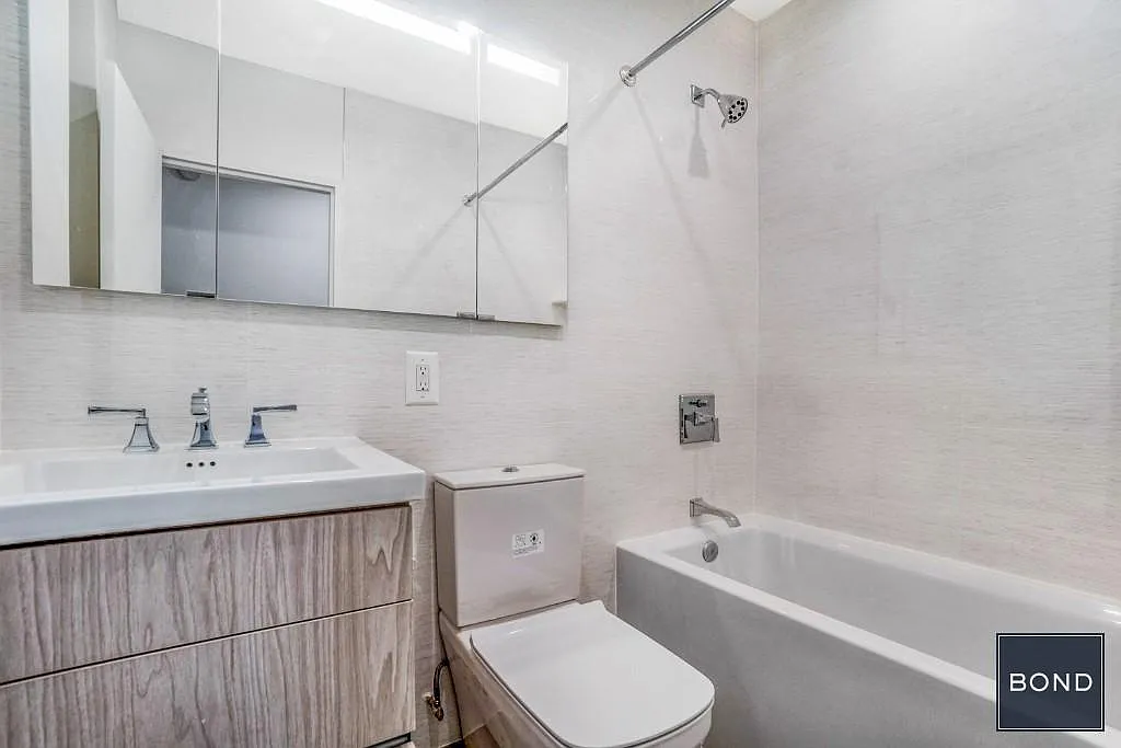207 East 27th Street — Photo 3