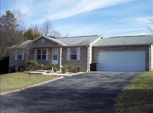 2506 Waynick St, High Point, NC 27265