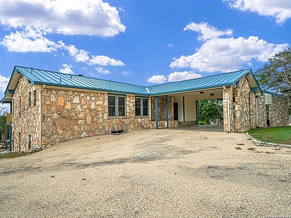 4th image of 583 Indian Springs Dr