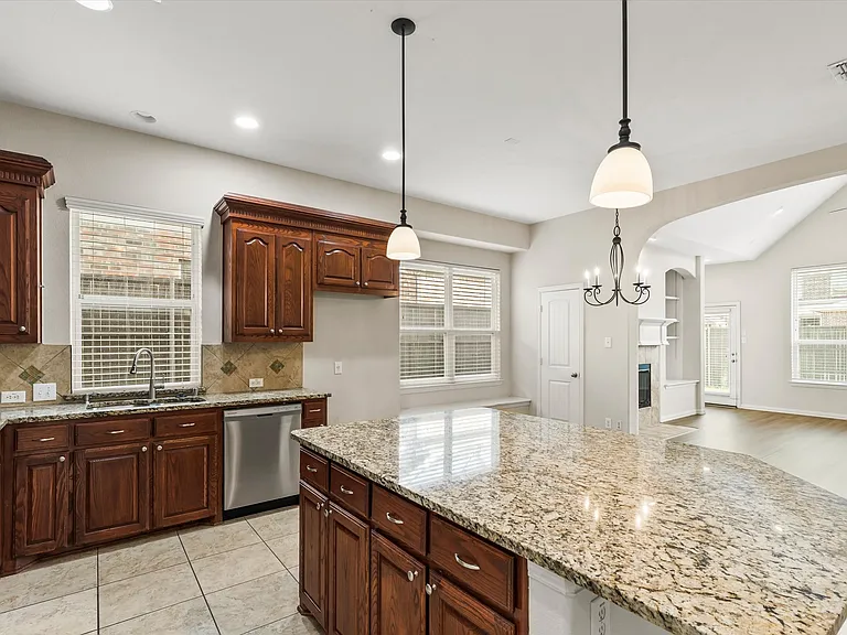 3102 Clearfork Trl — Photo 5