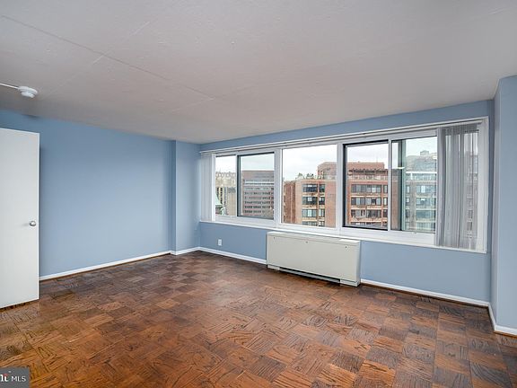 3rd image of 1330 New Hampshire Ave NW APT 902