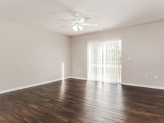 5th image of 1646 Sage Creek Ct