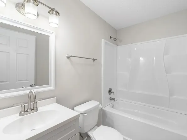 214 Tobacco Rd, Clarksville, TN 37042