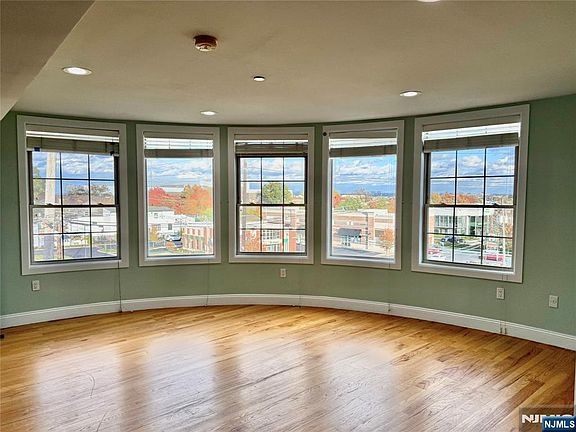 2nd image of 132 Union Ave #405A