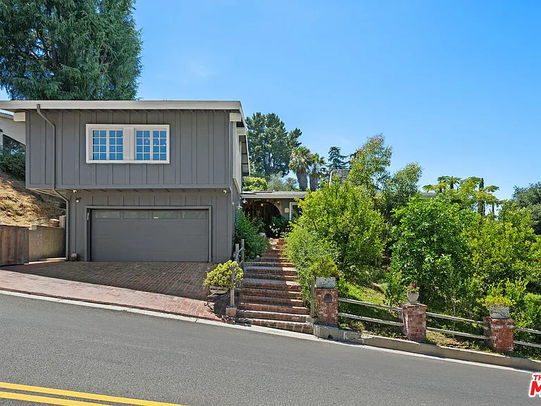 16582 Calneva Dr — Photo 46