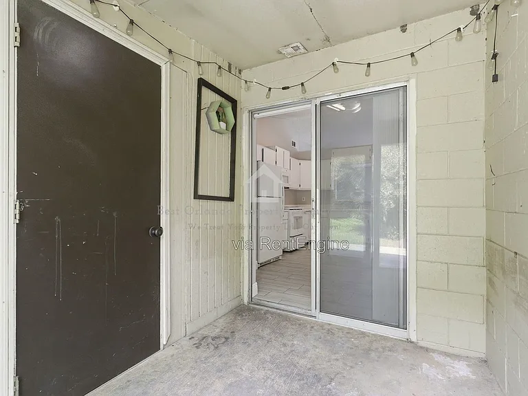 1950 Bonneville Dr #1 — Photo 21