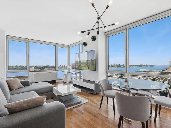 635 W 42nd St APT 23A, New York, NY 10036