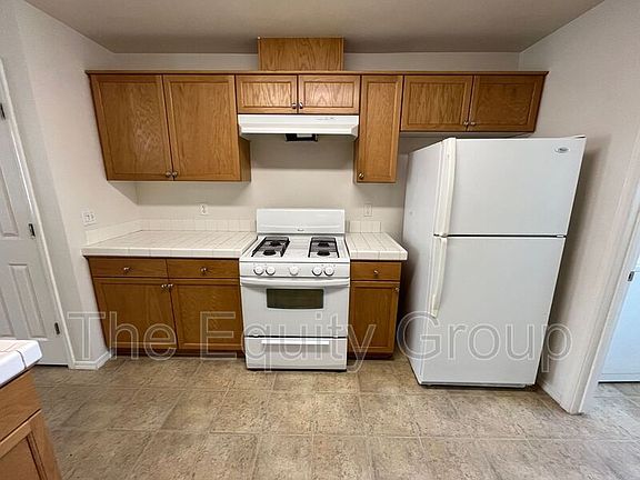4th image of 4339 W Walnut Ave #D