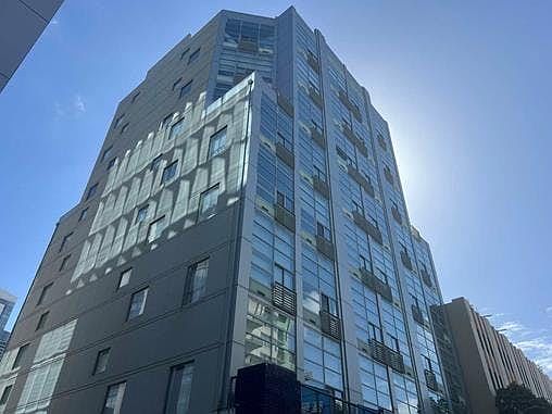Building Photo 4