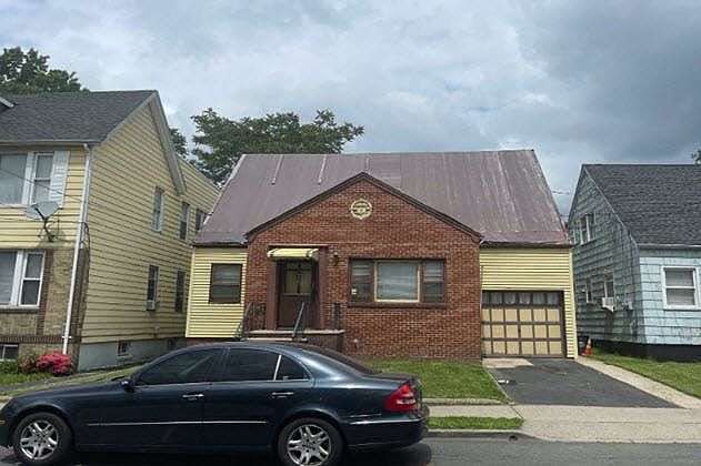 1st image of 81 Paine Ave