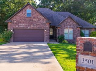 3501 Burdyshaw Dr, Jonesboro, AR 72405