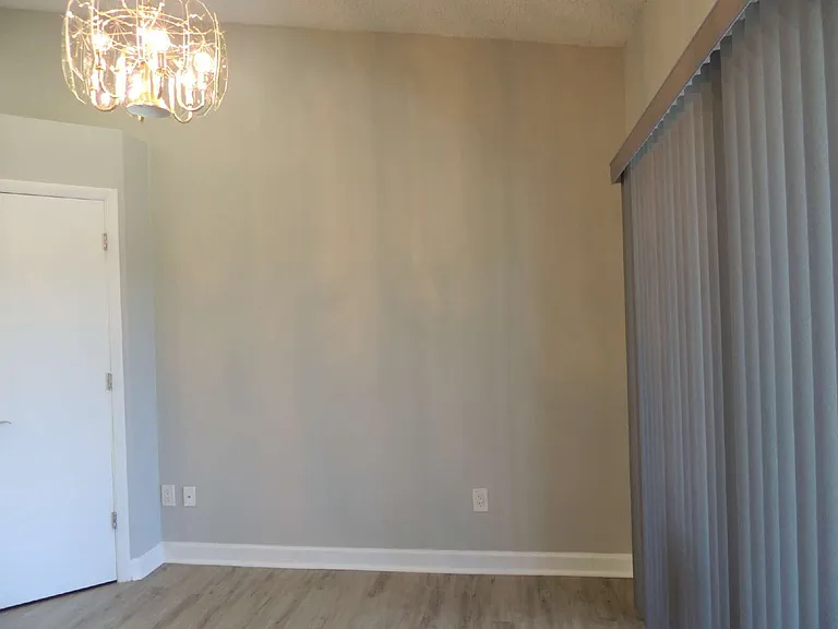 944 Burlwood St — Photo 15