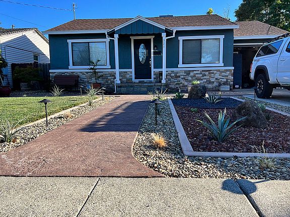 4th image of 321 Walnut Ave