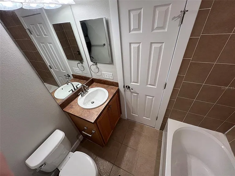 7350 Black Walnut Way — Photo 38