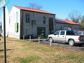 1st image of 2501 Oaklawn Blvd