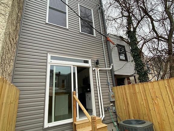 2nd image of 1420 N Newkirk St