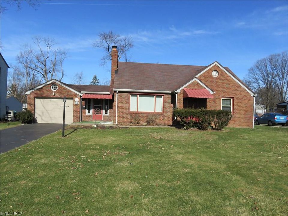 1st image of 54 Woodview Ave