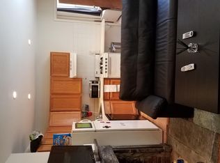 263 S 9th St, Philadelphia, PA 19107
