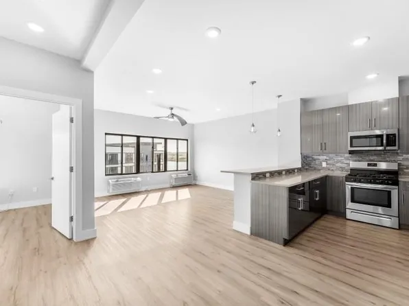 1 Flagship Street image 2 of 10