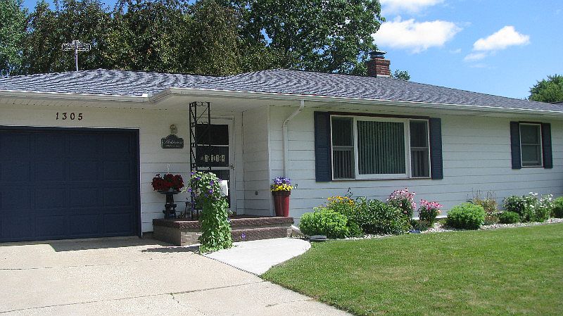 1st image of 1305 Borton Ave