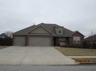 3701 SW Kite Dr, Bentonville, AR 72713
