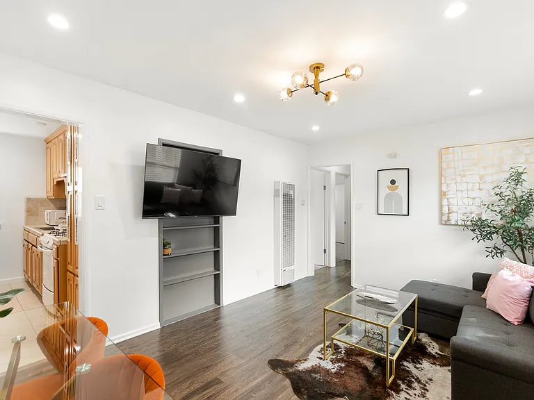 310 Pasadena Ave #19 — Photo 3