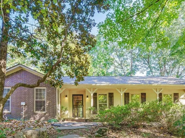 106 Ericson Rd, Cordova, TN 38018