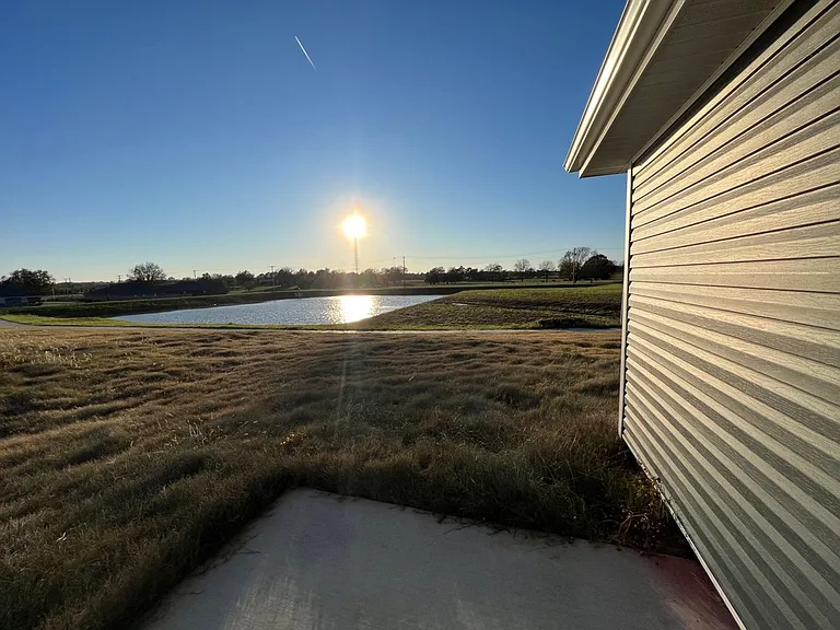 1113 Downy Dr — Photo 31